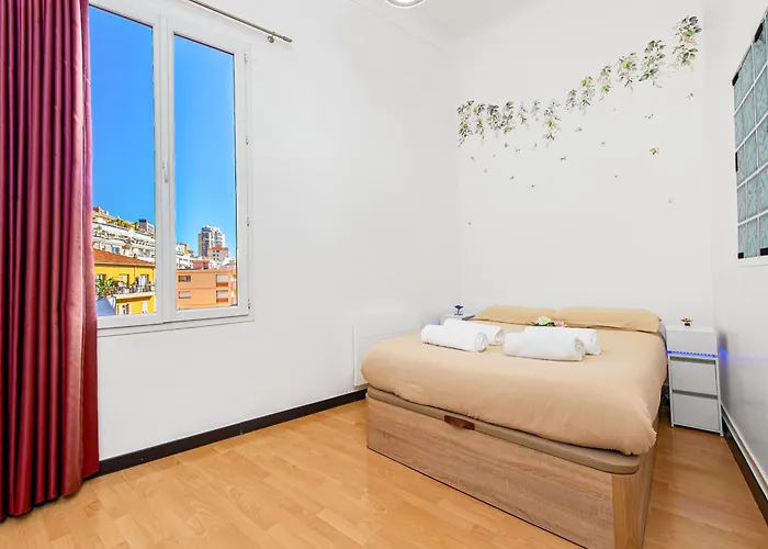 Monaco Border - Coquet Deux Pieces Renove - Fm * بوزولي